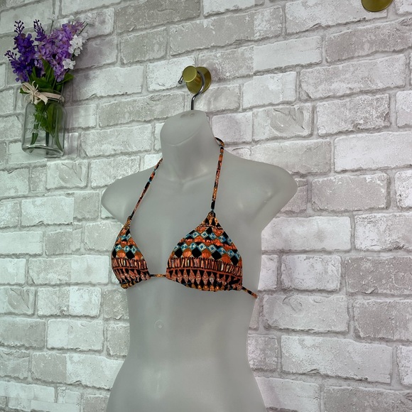 Volcom Reversible String Bikini Swimsuit Top - Picture 2 of 10